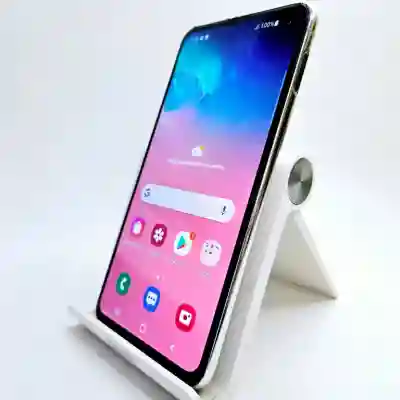 Samsung S10e