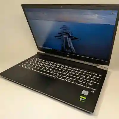 Hp Pavilion 16-A0033NQ