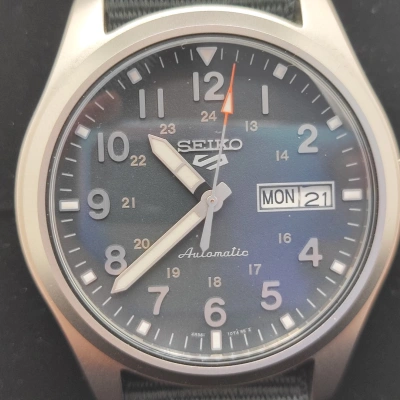 Seiko 5 Sports Style SRPG31k1 Automatic