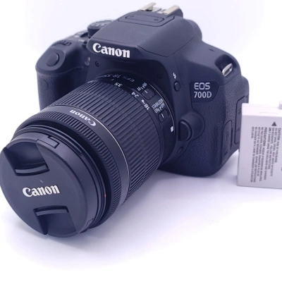 Canon 700D