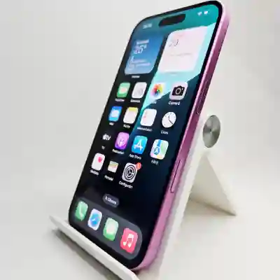 Apple iPhone 16