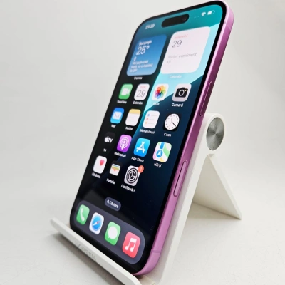 Apple iPhone 16